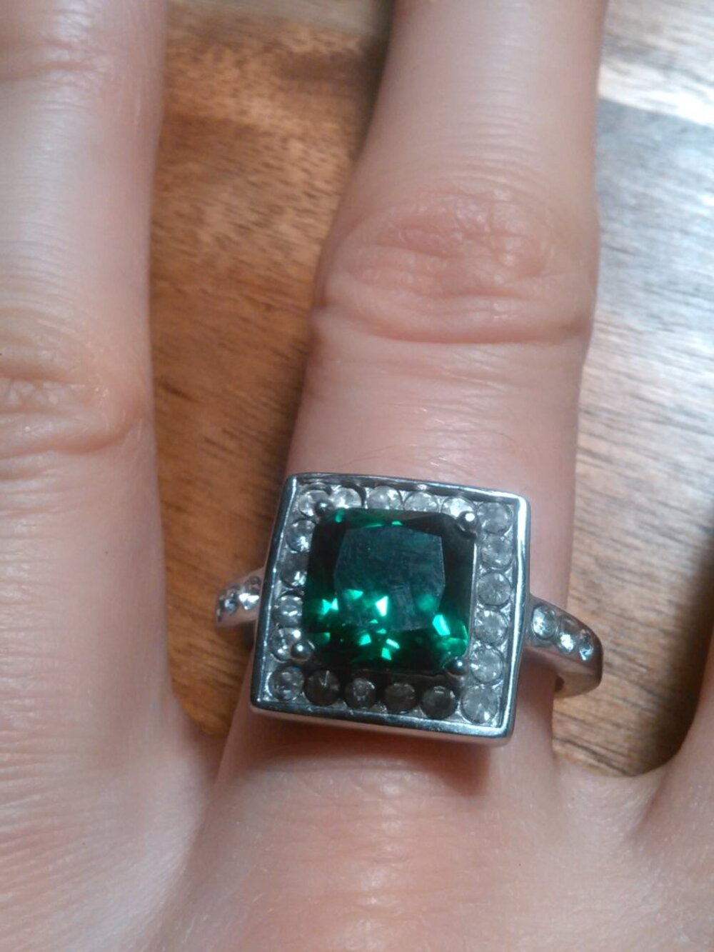 Faceted Green Stone and White Crystal Stainless Steel Ring (Size 9.75)